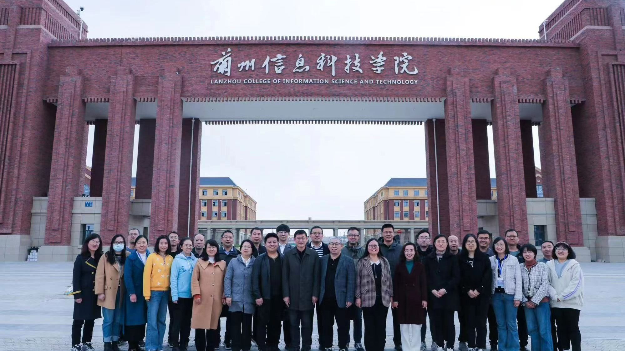 伟德国际victor1946基于OBE理念的教学改革和创新工作坊系列培训圆满收官
