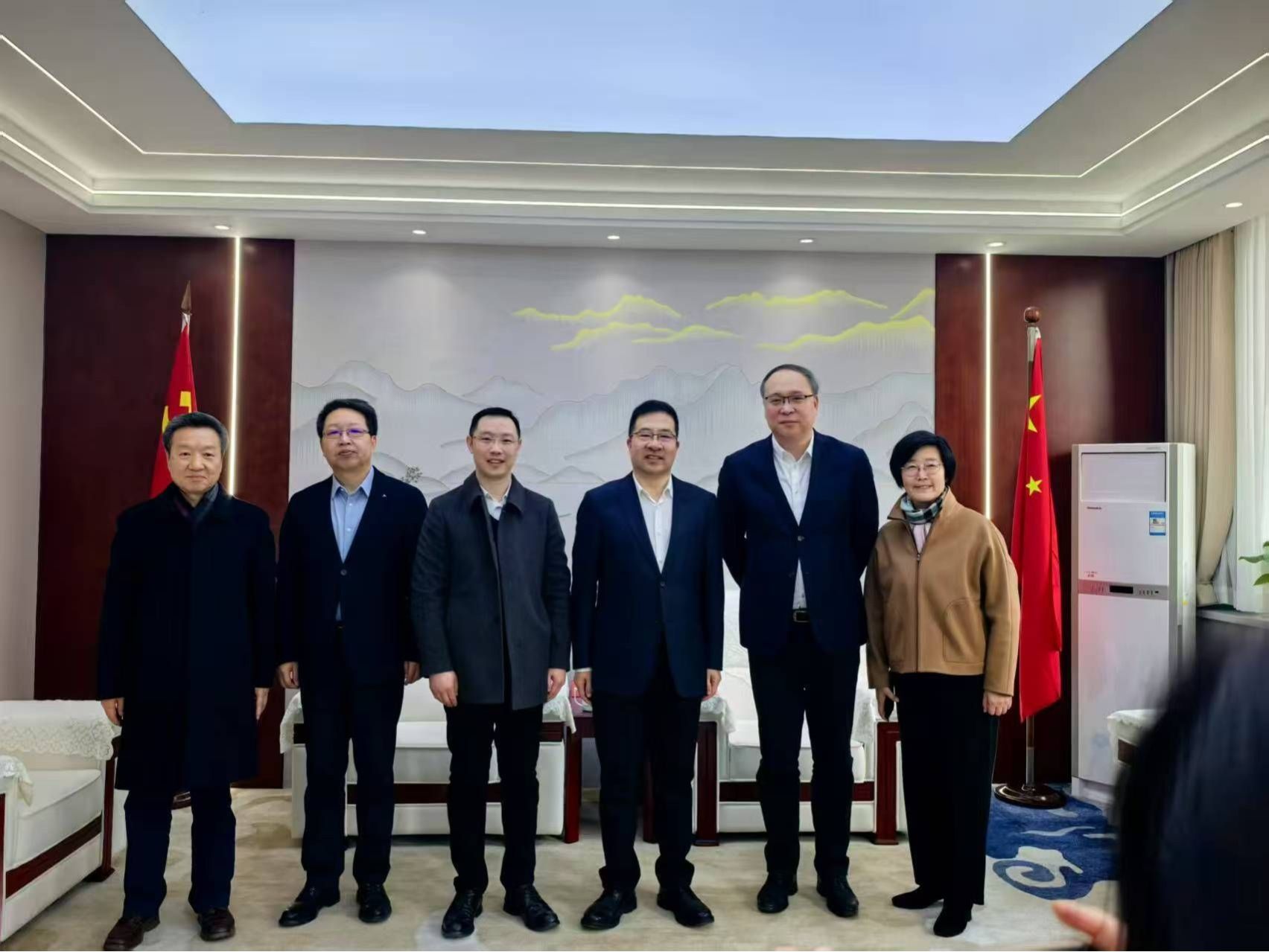 伟德国际victor1946赴兰州理工大学开展校际合作交流