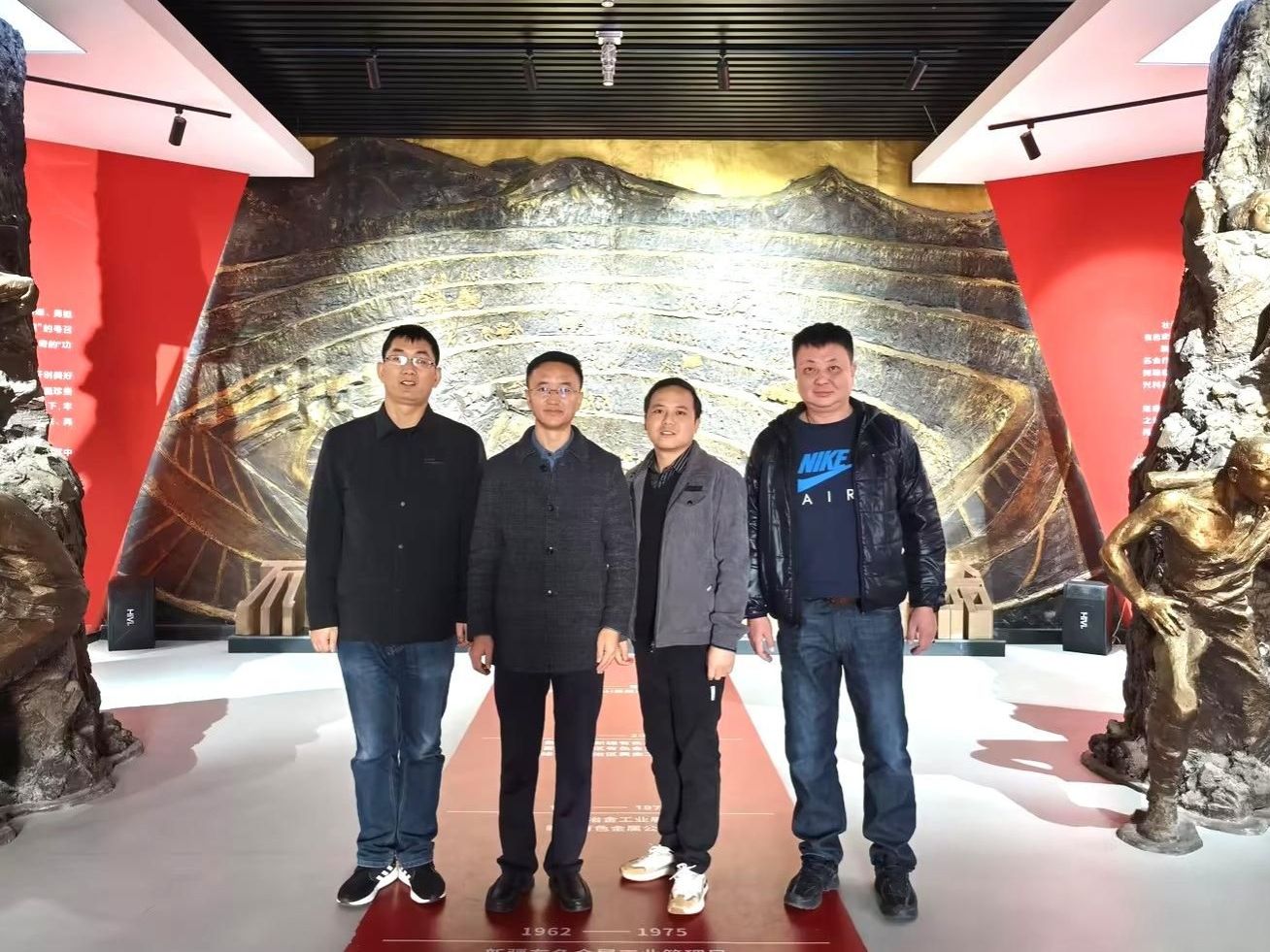 伟德国际victor1946“组团”跨省区访企拓岗促就业