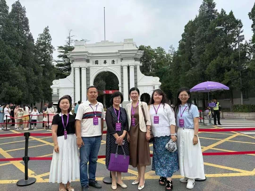 伟德国际victor1946携手清华心理学团队，升级“幸福育人”新范式