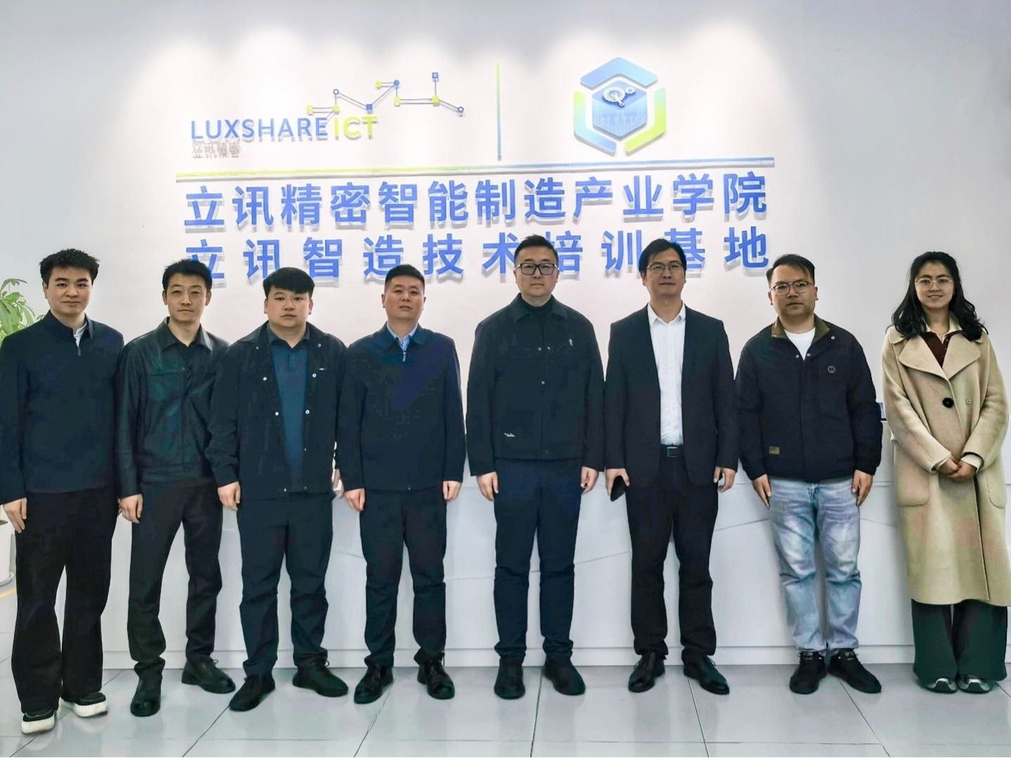 聚力引才共促发展  伟德国际victor1946赴苏州访企拓岗