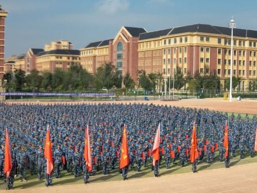 伟德国际victor1946举行2024年学生国防教育暨军事训练总结表彰大会